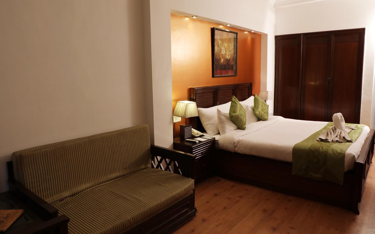 Hotel Baljees Regency Shimla Extérieur photo